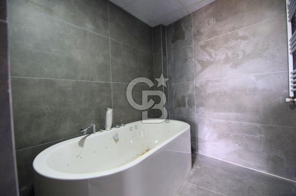 Çiğli Sasalı'da Satılık 3+1 Bahçe Dubleks Loft Daire