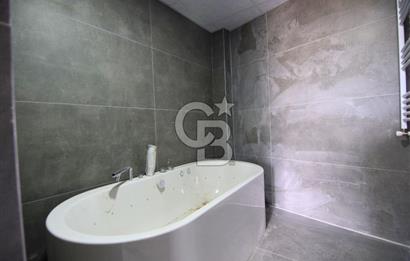 Çiğli Sasalı'da Satılık 3+1 Bahçe Dubleks Loft Daire