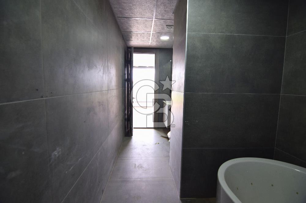 Çiğli Sasalı'da Satılık 3+1 Bahçe Dubleks Loft Daire