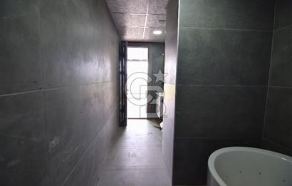 Çiğli Sasalı'da Satılık 3+1 Bahçe Dubleks Loft Daire