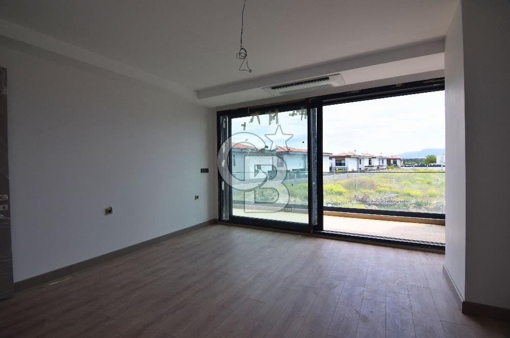 Çiğli Sasalı'da Satılık 3+1 Bahçe Dubleks Loft Daire