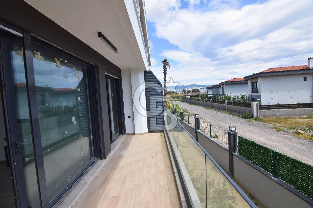 Çiğli Sasalı'da Satılık 3+1 Bahçe Dubleks Loft Daire