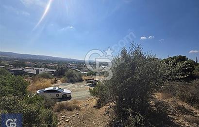 SEFERİHİSAR TURGUT DA YOLA CEPHELİ KÖYİÇİ İMARLI SATILIK ARAZİ