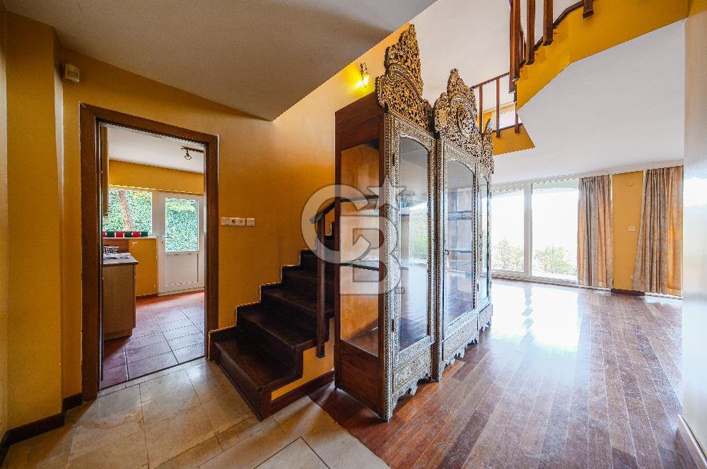 Fırsat Sarıyer Yeni Dostlar Sitesi Orman Manzaralı Müstakil Villa
