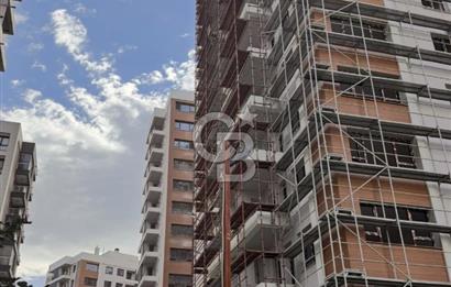 WEST KORDELİONDA  SATILIK 3+1 ARAKAT DAİRE 
