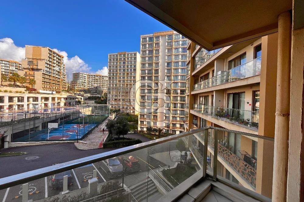 EVORA TUZLA' DA GENİŞ TERASLI BALKONLU 120 M2 2,5+1 DAİRE