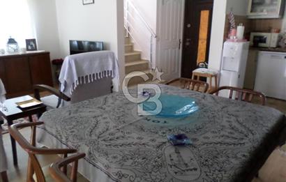 Urla Çeşmealtı'nda Havuzlu Site İçinde 3+1 Kiralık Villa