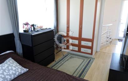 Urla Çeşmealtı'nda Havuzlu Site İçinde 3+1 Kiralık Villa