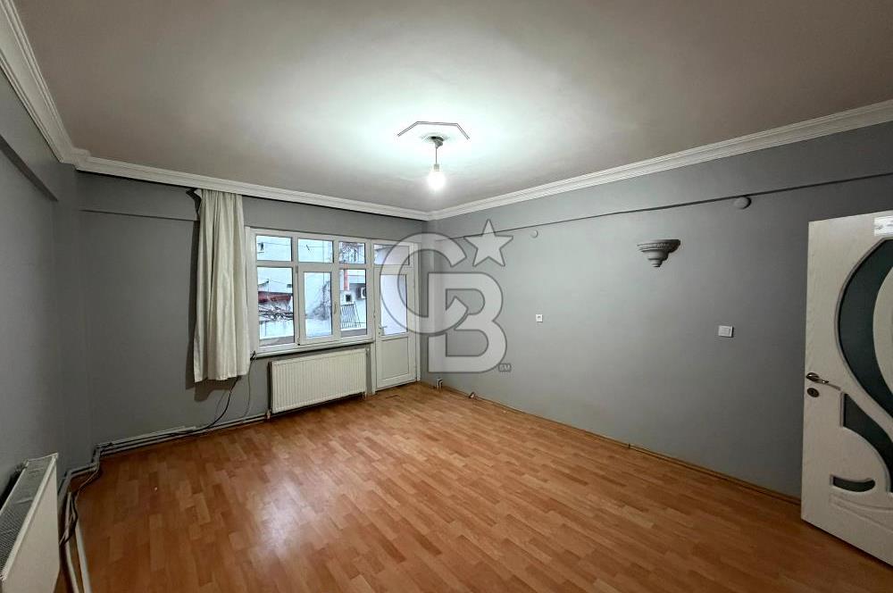 Sultanbeyli Battal Gazi Mah. Hastaneye Yakın 3+1 Satılık Daire