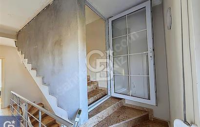 AYVALIK GÖMEÇTE DENİZE SIFIR SİTE İÇİ KIŞ BAHÇE DUBLEKS VİLLA