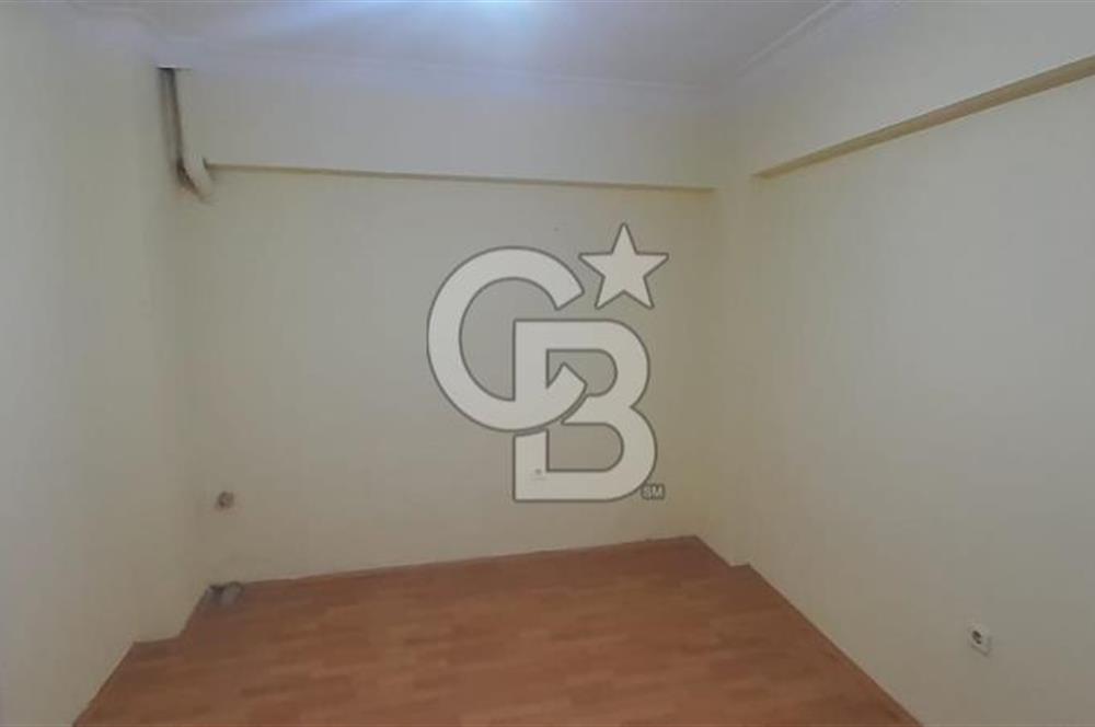 KARŞIYAKA MERKEZDE 1+1 KLASİK TEMİZ DAİRE