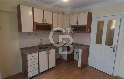 KARŞIYAKA MERKEZDE 1+1 KLASİK TEMİZ DAİRE