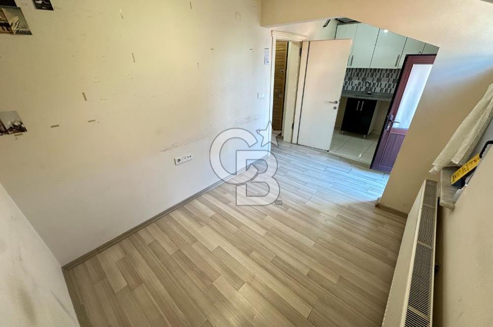 CB AKADEMİ İZMİT ÇARŞIDA MUAZZAM KONUMDA KİRALIK 1+1 DAİRE