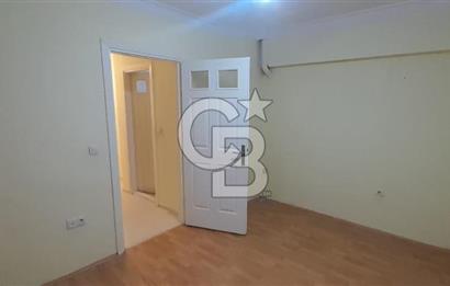 KARŞIYAKA MERKEZDE 1+1 KLASİK TEMİZ DAİRE