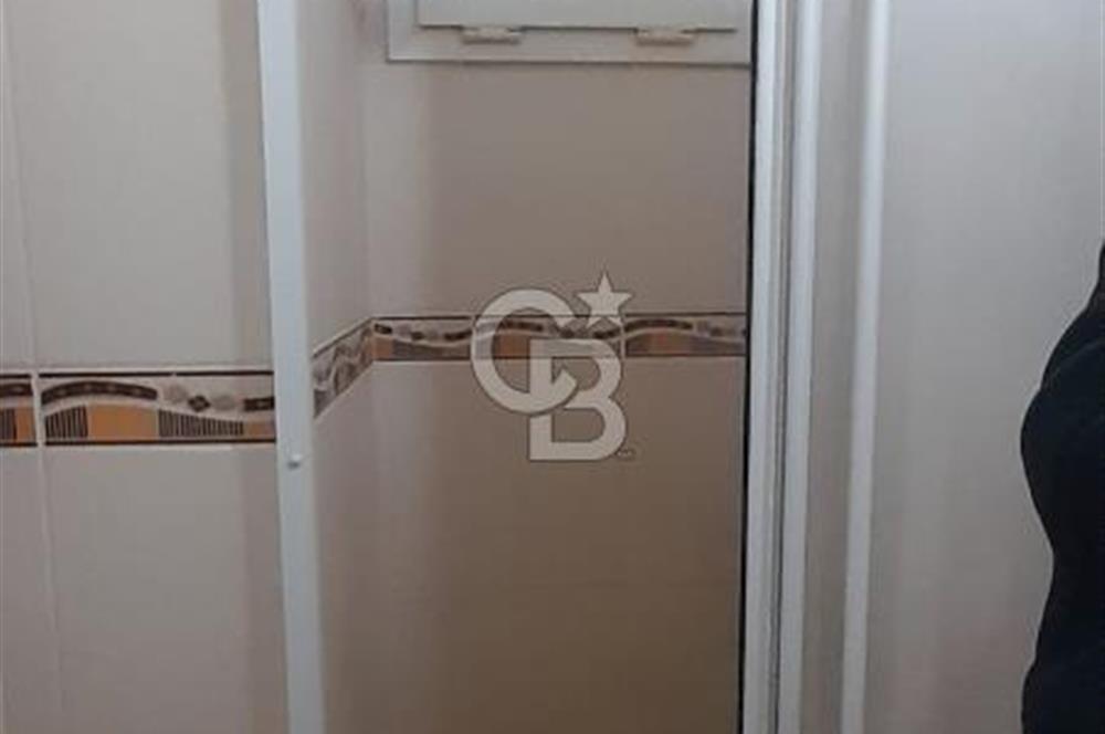 KARŞIYAKA MERKEZDE 1+1 KLASİK TEMİZ DAİRE