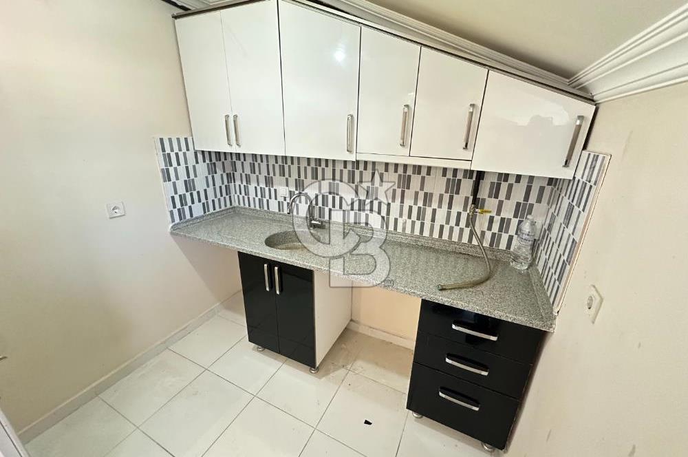 CB AKADEMİ İZMİT ÇARŞIDA MUAZZAM KONUMDA KİRALIK 1+1 DAİRE