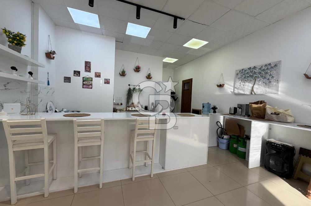 BUCA MENDERES MAHALLESİ CADDE ÜZERİ 120m2 DEVREN KİRALIK DÜKKAN