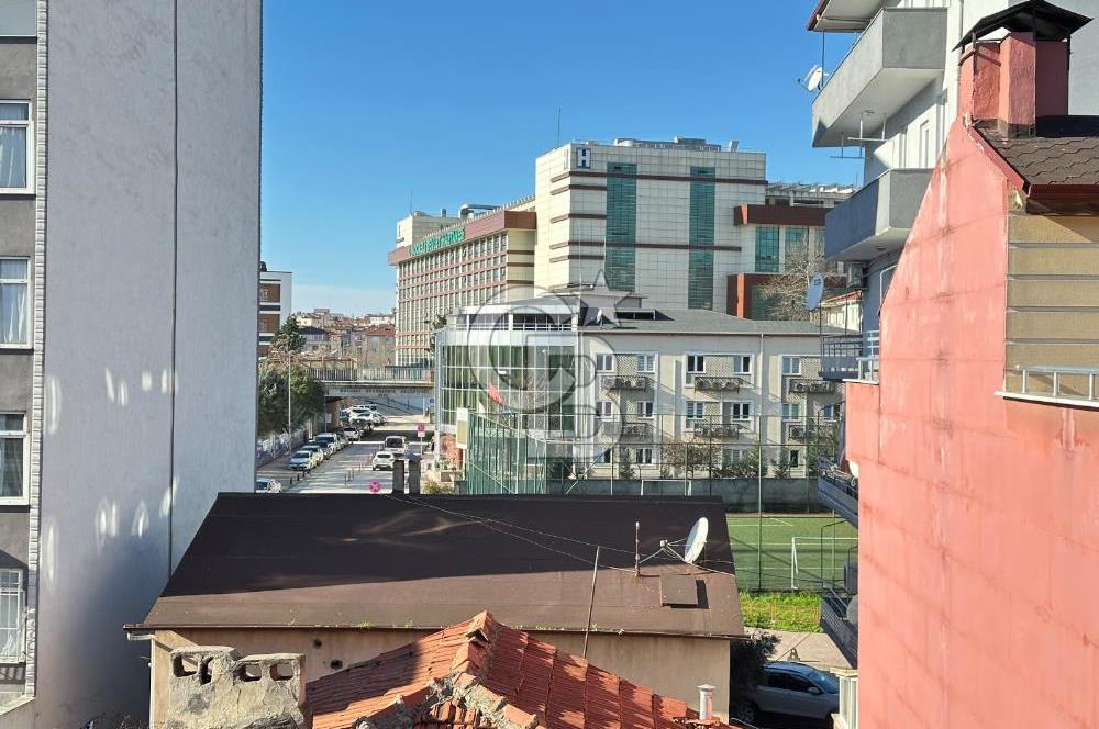 CB AKADEMİ İZMİT ÇARŞIDA MUAZZAM KONUMDA KİRALIK 1+1 DAİRE