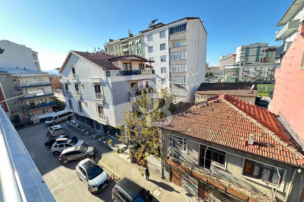 CB AKADEMİ İZMİT ÇARŞIDA MUAZZAM KONUMDA KİRALIK 1+1 DAİRE