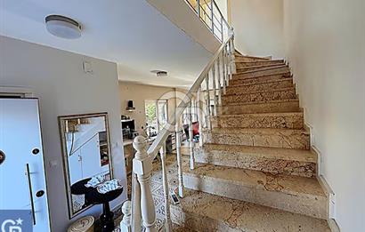 AYVALIK GÖMEÇTE DENİZE SIFIR SİTE İÇİ KIŞ BAHÇE DUBLEKS VİLLA