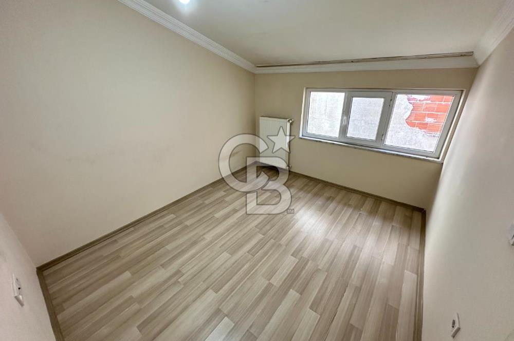 CB AKADEMİ İZMİT ÇARŞIDA MUAZZAM KONUMDA KİRALIK 1+1 DAİRE