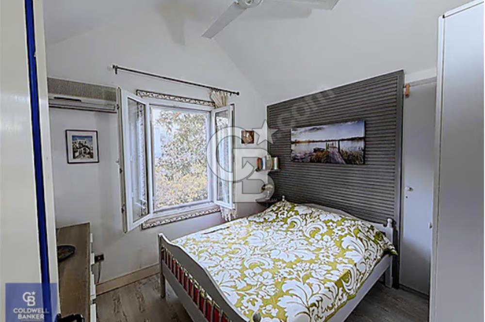 Ayvalığın İçinde Özel Tasarım Villa