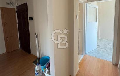  Bornova Taşkent Sitesi'nde Cadde Üzeri 3+1 Kiralık Daire