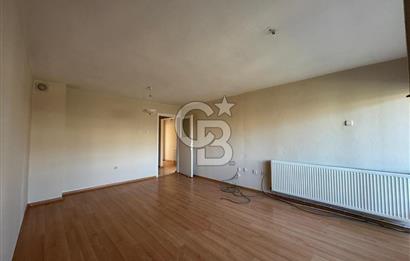  Bornova Taşkent Sitesi'nde Cadde Üzeri 3+1 Kiralık Daire