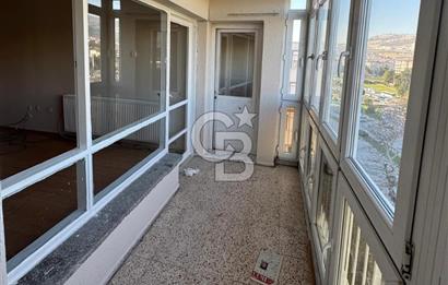  Bornova Taşkent Sitesi'nde Cadde Üzeri 3+1 Kiralık Daire