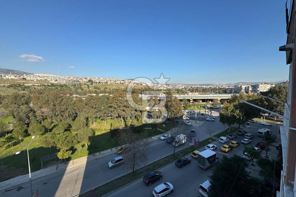  Bornova Taşkent Sitesi'nde Cadde Üzeri 3+1 Kiralık Daire