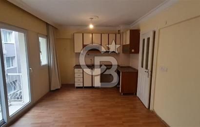 KARŞIYAKA MERKEZDE 1+1 KLASİK TEMİZ DAİRE