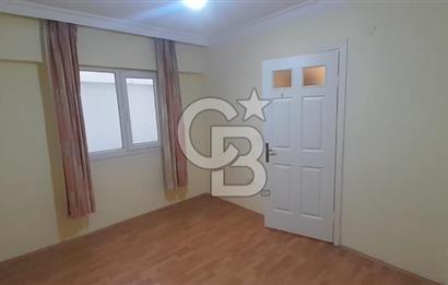 KARŞIYAKA MERKEZDE 1+1 KLASİK TEMİZ DAİRE