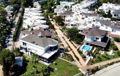 Mersin Erdemli Tömük Clup Lido Denize Sıfır Kiralık Villa