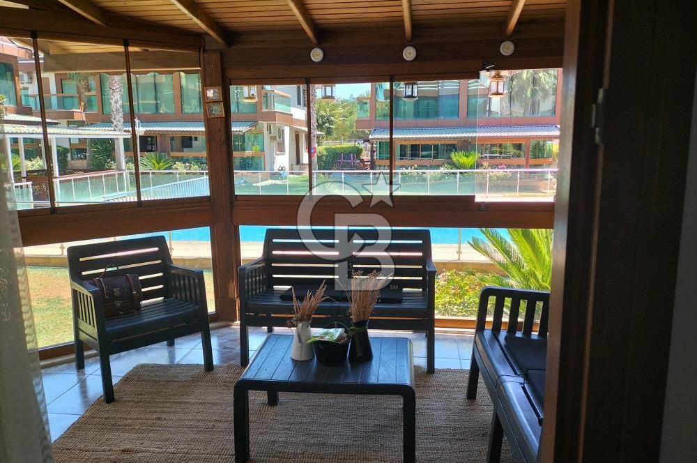 Mendereste Kış Bahçeli Modern Mimarili Havuzlu Triplex Villa