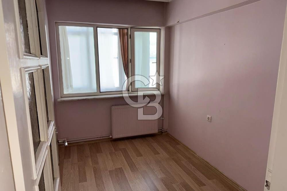 BEŞEVLER MAHALLESİNDE ETRAFI AÇIK AZ KATLI 3+1 SATILIK DAİRE