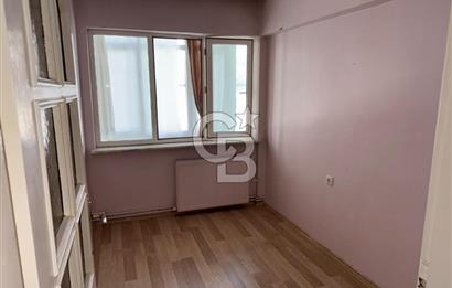 BEŞEVLER MAHALLESİNDE ETRAFI AÇIK AZ KATLI 3+1 SATILIK DAİRE