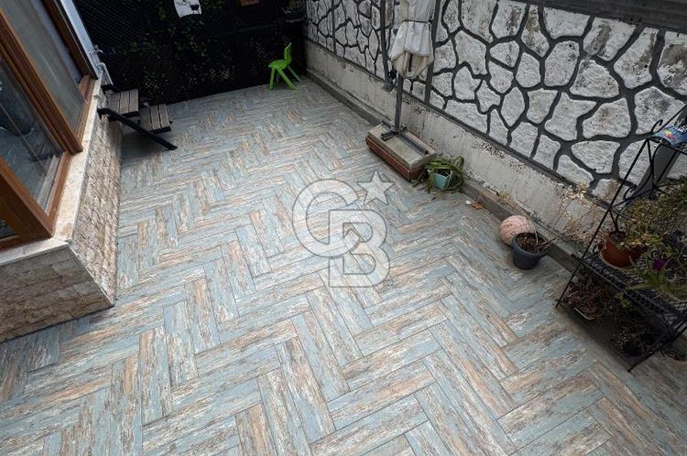 Mendereste Kış Bahçeli Modern Mimarili Havuzlu Triplex Villa