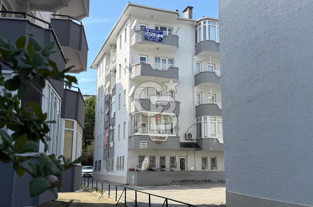 BEŞEVLER MAHALLESİNDE ETRAFI AÇIK AZ KATLI 3+1 SATILIK DAİRE