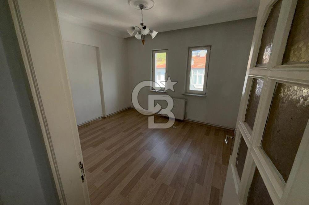 BEŞEVLER MAHALLESİNDE ETRAFI AÇIK AZ KATLI 3+1 SATILIK DAİRE