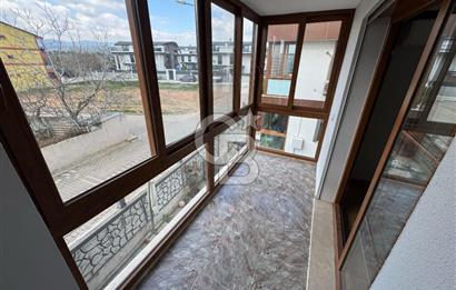 Mendereste Kış Bahçeli Modern Mimarili Havuzlu Triplex Villa