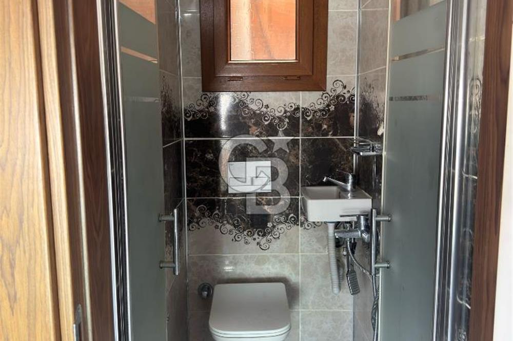 Mendereste Kış Bahçeli Modern Mimarili Havuzlu Triplex Villa