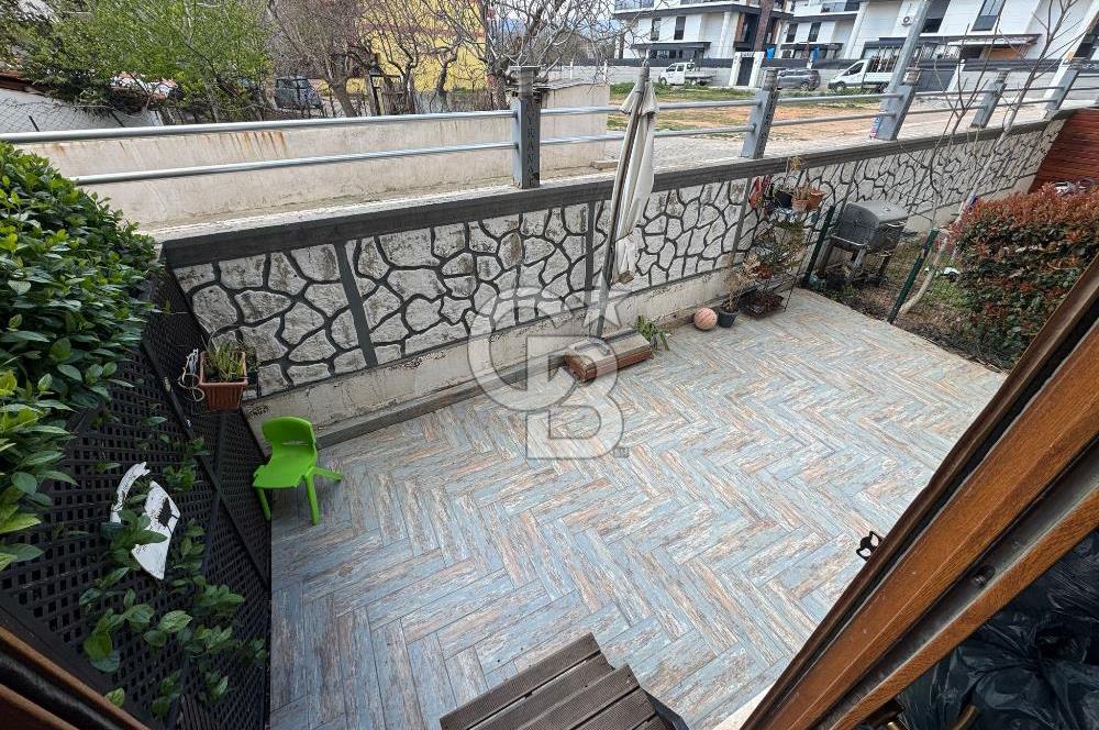 Mendereste Kış Bahçeli Modern Mimarili Havuzlu Triplex Villa