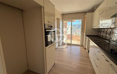 Bayraklı Körfez Mahallesi Satılık 3+1 Deniz Manzaralı Daire