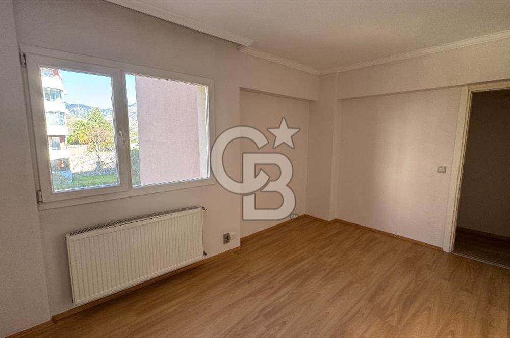 Bayraklı Körfez Mahallesi Satılık 3+1 Deniz Manzaralı Daire