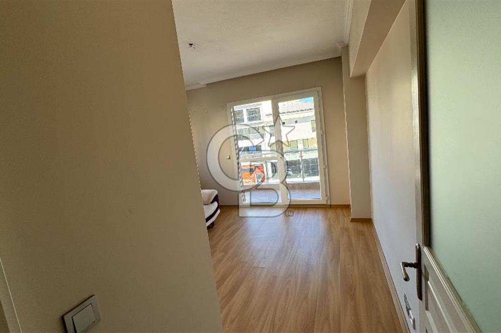 Bayraklı Körfez Mahallesi Satılık 3+1 Deniz Manzaralı Daire