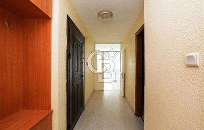 BAHARİYE CADDESİ’NDE GENÇ BİNADA TABELA DEĞERİ YÜKSEK OFİS