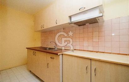 BAHARİYE CADDESİ’NDE GENÇ BİNADA TABELA DEĞERİ YÜKSEK OFİS