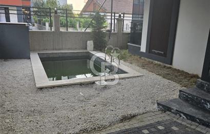 CB AKADEMİ KARTEPE SARIMEŞE MAH. MÜSTAKİL 4+1 SATILIK LÜKS VİLLA