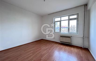 ÇANKAYA ÜMİTKÖY SİTESİNDE 3.KATTA YAPILI KİRALIK 3+1 DAİRE