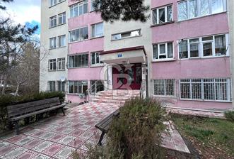 ÇANKAYA ÜMİTKÖY SİTESİNDE 3.KATTA YAPILI KİRALIK 3+1 DAİRE - 1 - 327374